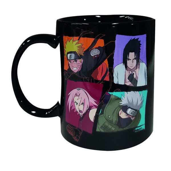 Taza en color negro, con la imagen de 4 personajes de Naruto Shippuden, basado en el famoso manga y animé, los personajes son: Naruto, Kakashi, Sazuke y Sakura, del otro lado trae el logotipo de Naruto Shippuden