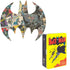 Viene en una caja metálica conmemorativa a los 80 años de el murciélago con los colores característicos y retro del personaje: Negro y amarillo, la tapa es una réplica exacta de  la primera portada de el comic donde viene acompañado de Robin el joven maravilla y el primer logotipo de BATMAN, el resto de la caja es color negro con el logotipo de el 80 aniversario de Batman y el logo de DC comics.